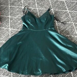 Beautiful deep green satin dress with pockets!